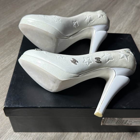 Chanel  Autumn Fall White Patent Glitter Crystal Comete Stars Pump EU 38.5 US 8 - Picture 3 of 8